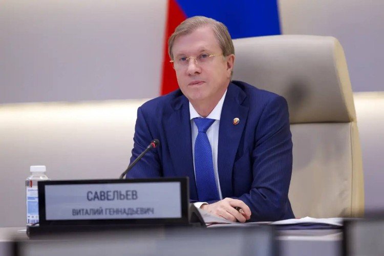 Вице-премьер Виталий Савельев
