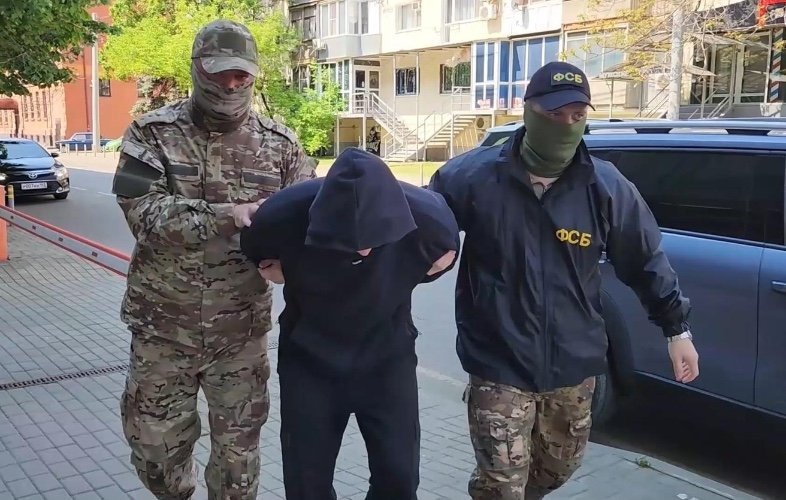 Агент СБУ из Анапы передавал координаты расположения ПВО и нефтехранилищ: новые подробности дела