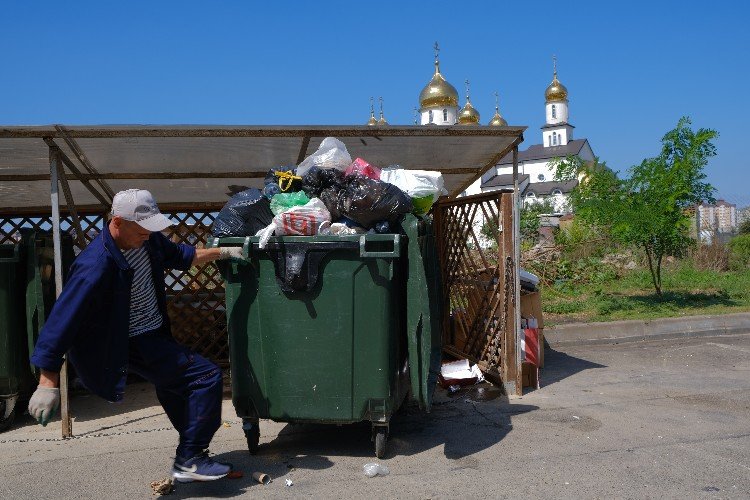 Мусорного апокалипсиса не предвидится: регоператор нашёл выход из топливного кризиса