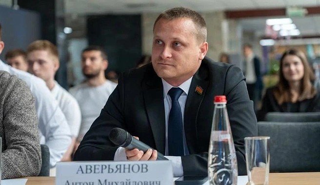 Депутат ЗСК Антон Аверьянов досрочно лишился мандата