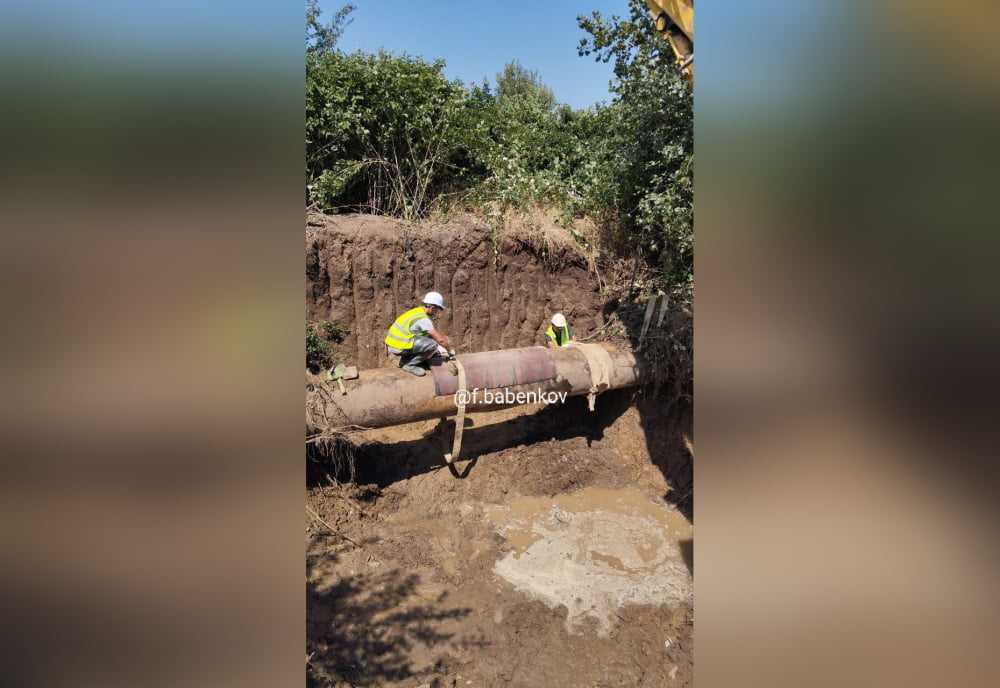 Семь поселений в Темрюкском районе остались без воды из-за крупной аварии