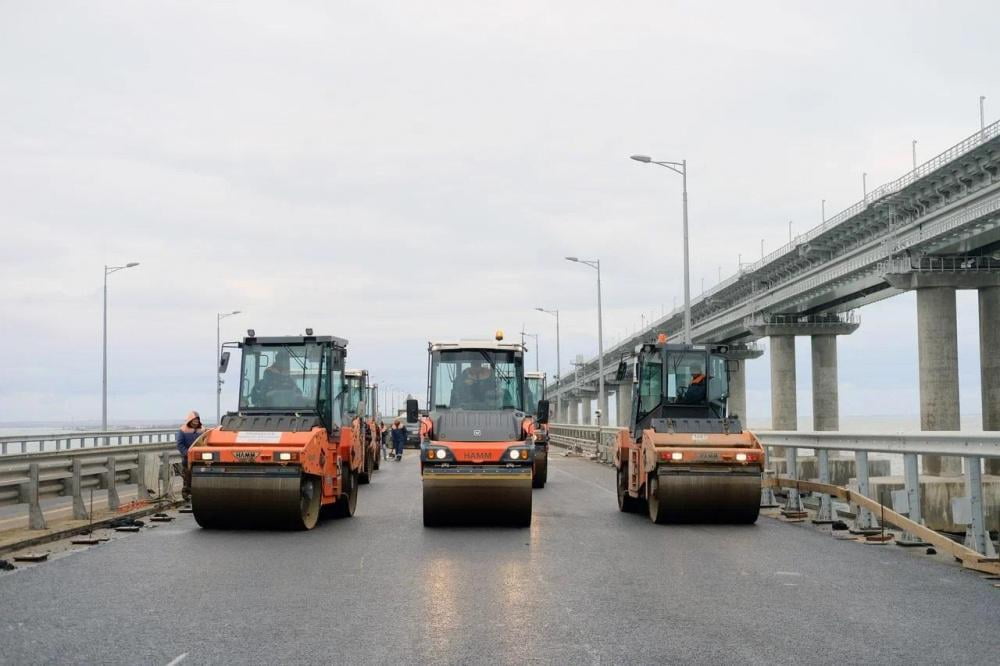 Движение транспорта по левой стороне Крымского моста откроют до конца февраля