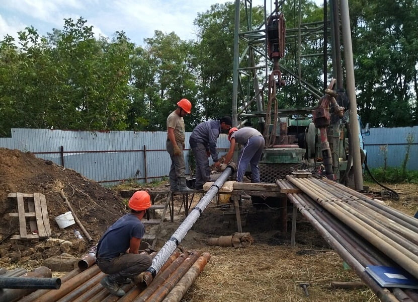 Артезианскую скважину отремонтировали в Приморско-Ахтарском районе