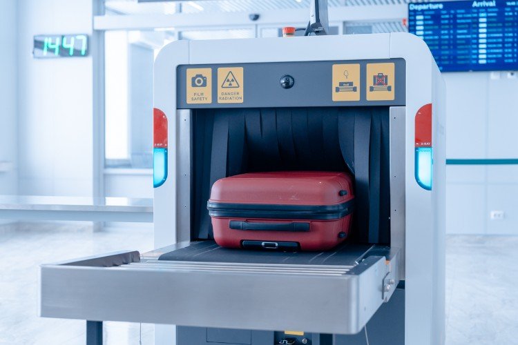 Багаж в зоне досмотра