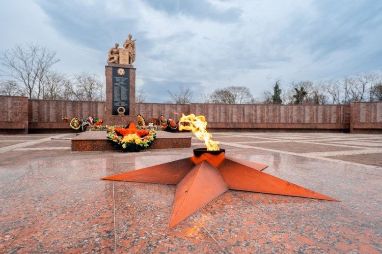 Вечный огонь.