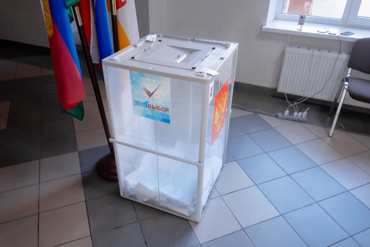 урна для бюллетеней на выборах