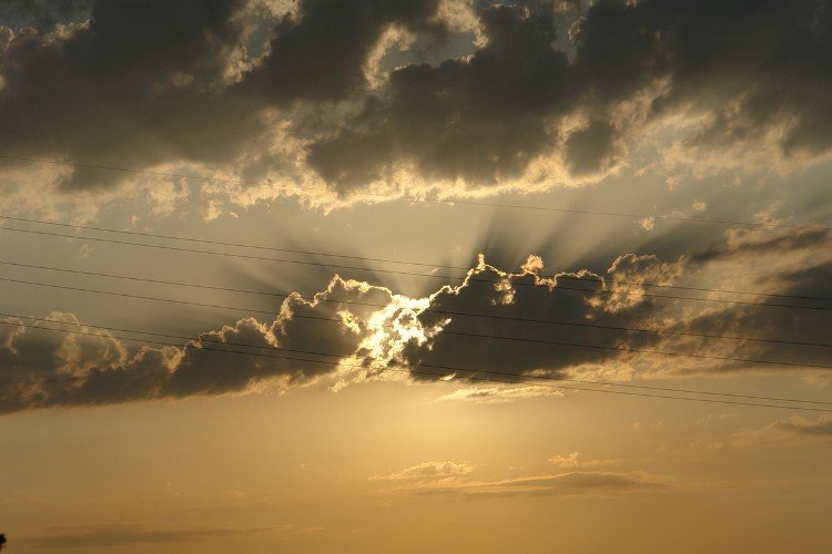 солнце в облаках