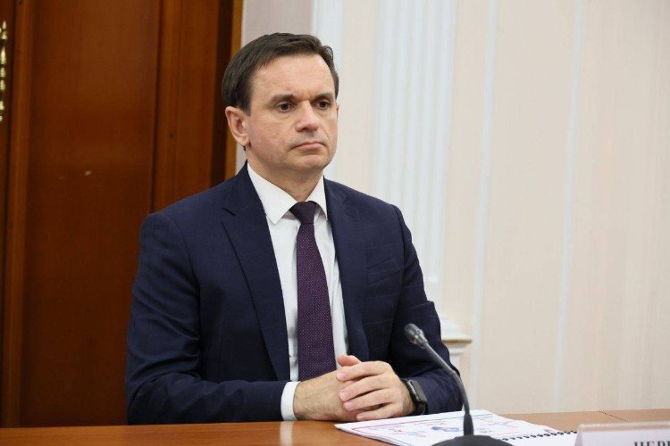 Председатель крайизбиркома Алексей Черненко