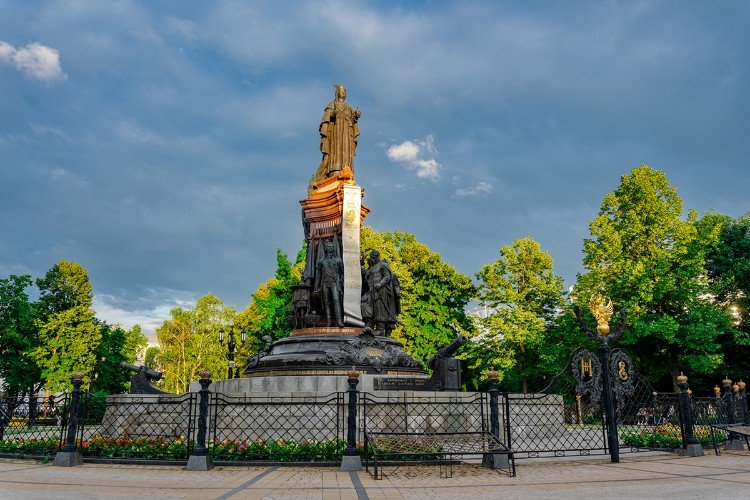 Памятник Екатерине II