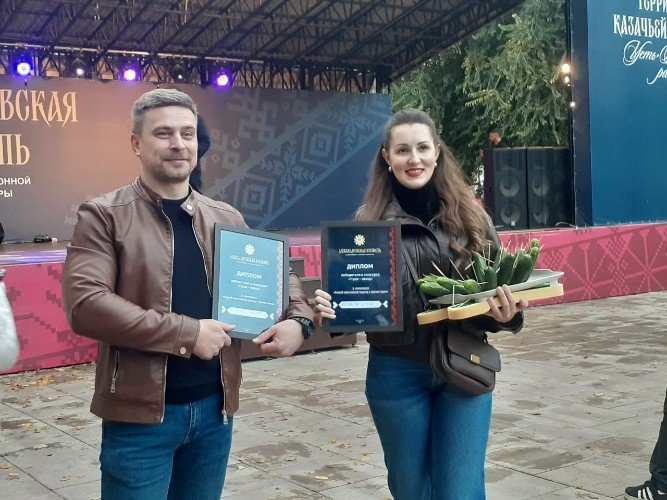 На фестивале «Александровская крепость» выбрали самый оригинальный овощ