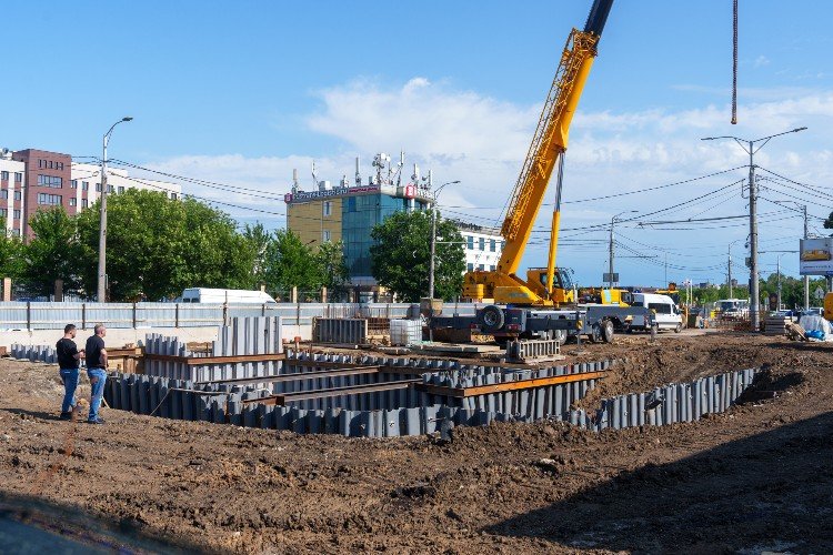 Строительство подземного перехода