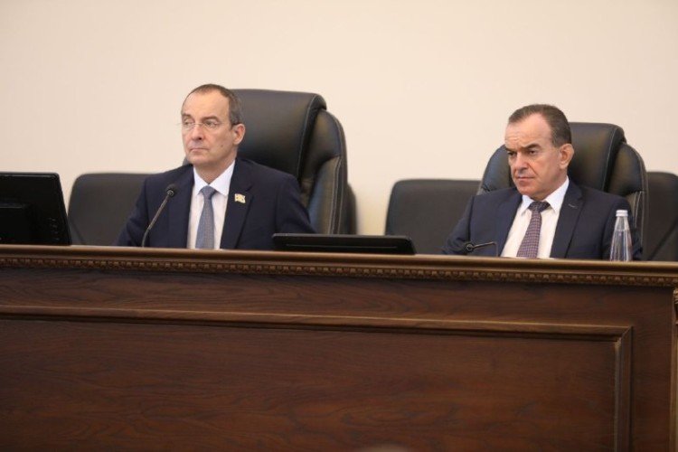 Спикер ЗСК Юрий Бурлачко и глава Кубани Вениамин Кондратьев