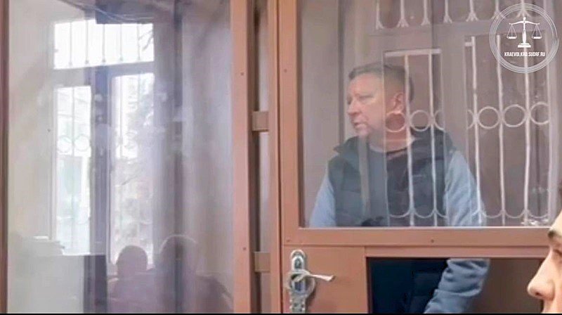 Сергей Лесь сидит в суде