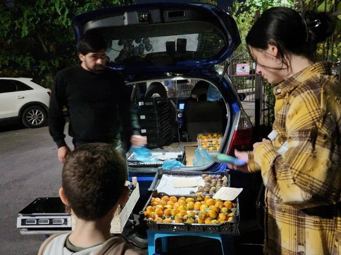 Незаконный бизнес под прицелом: уличных торговцев в Краснодаре оштрафовали на три миллиона рублей