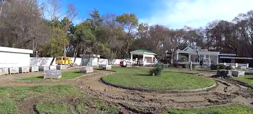 вид на стройку