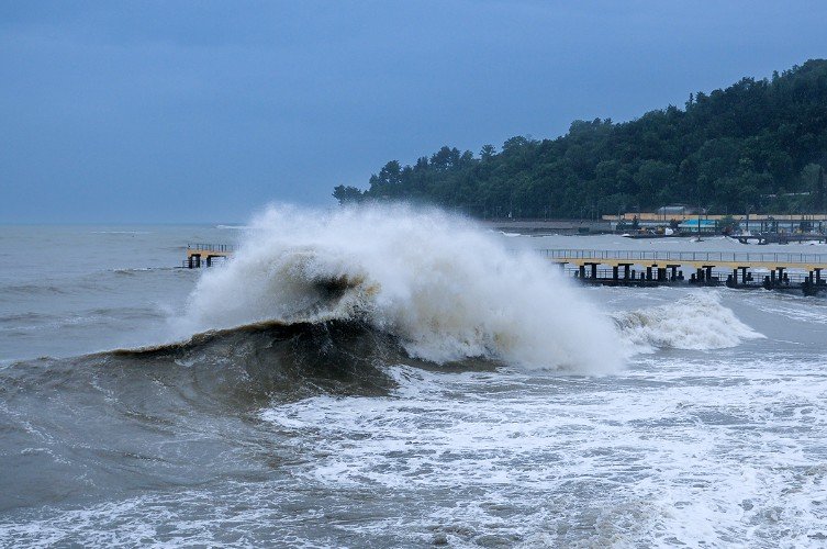 «Что в центре сейчас происходит?»: сочинцы возмущены поздним оповещением о стрельбах