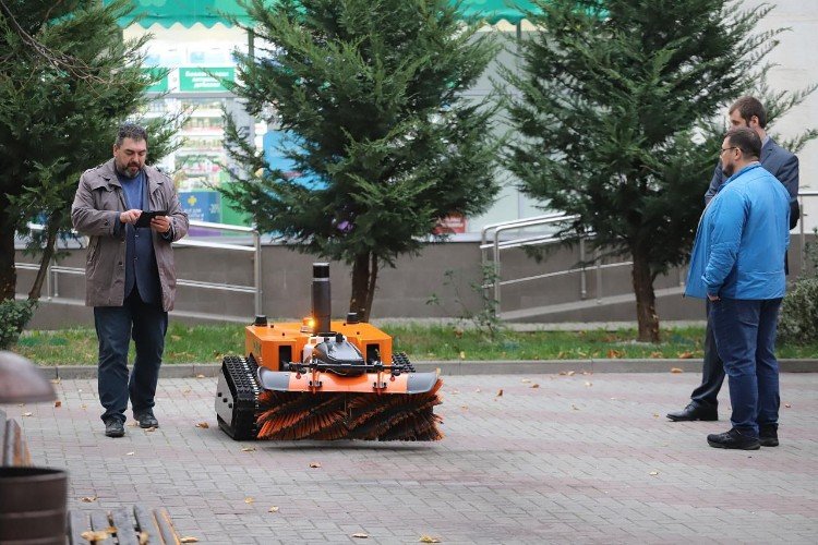 Робот МАРК на работе