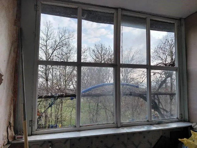 разбитое окно