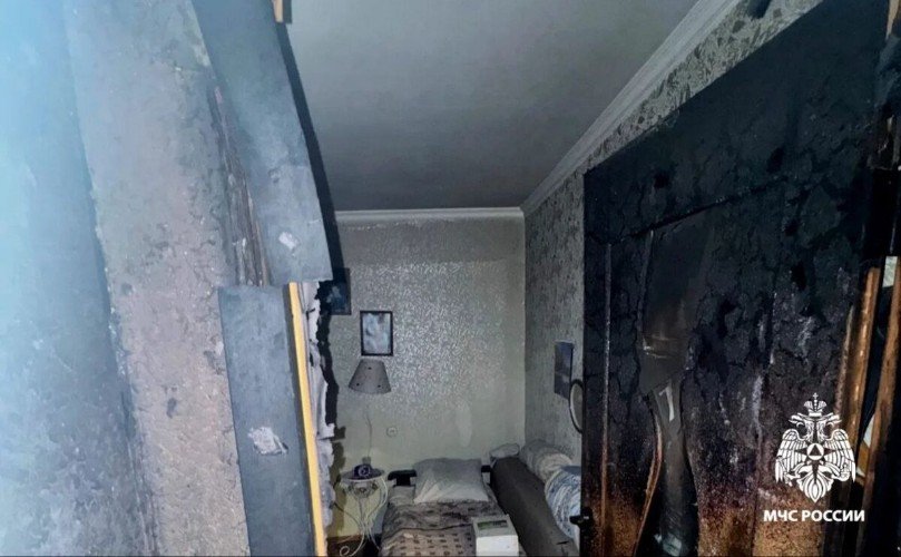 Семья с детьми пострадала при пожаре в пятиэтажке в Армавире