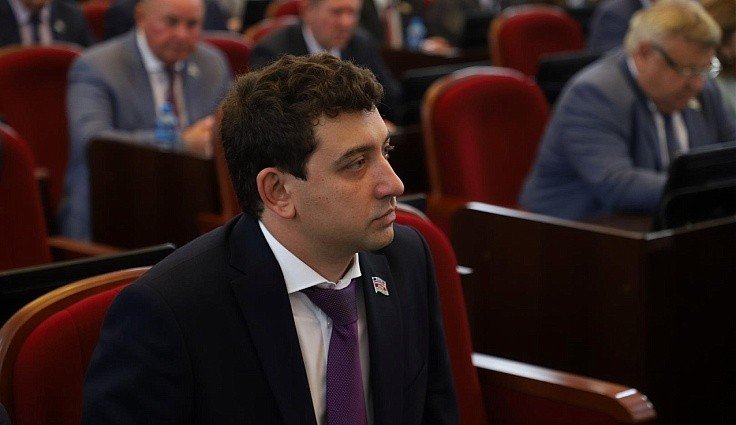 Депутат Валерий Горюханов