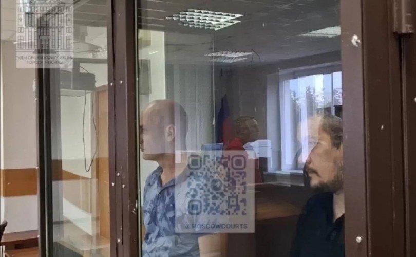 Аблаев сидит в зале суда