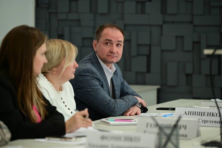 Замглавы Новороссийска Пермяков .