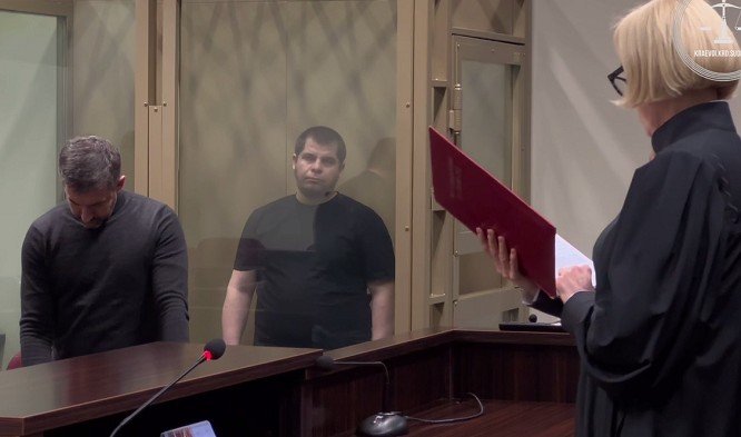 Обвиняемый в зале суда