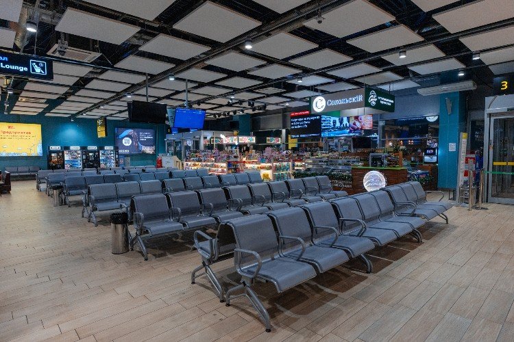 Аэропорт Краснодара не обслуживает рейсы утром 12 марта