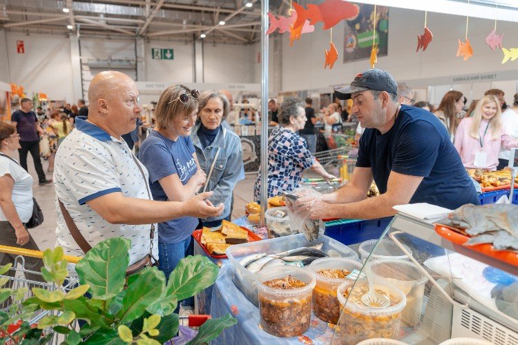 Фермерские продукты на ярмарке