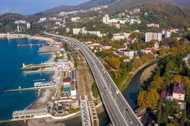 Поедем быстрее, но позже: строительство трассы Джубга — Сочи поставили на паузу