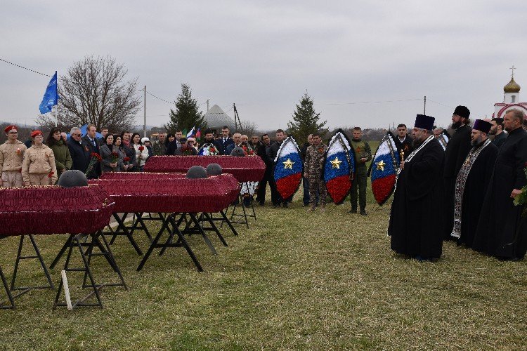 Церемония прощания с солдатами