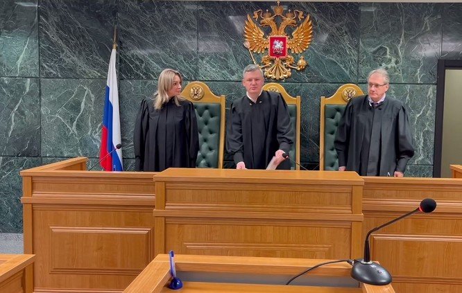 Суд над авиаперевозчиками