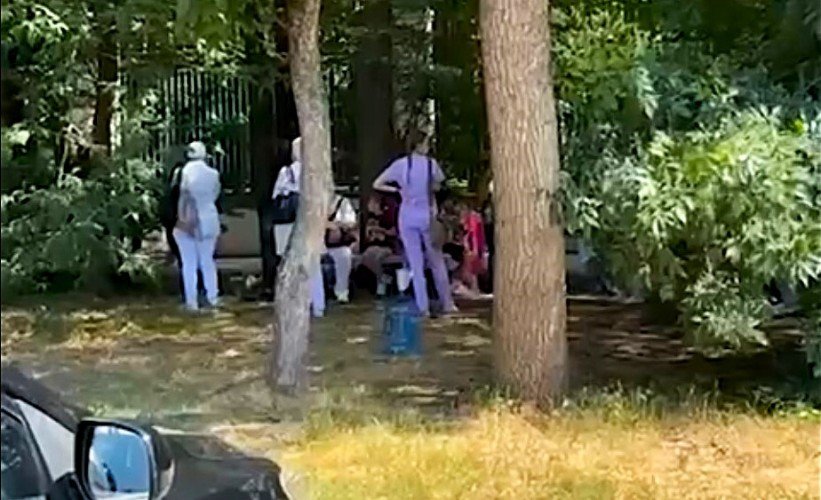 Экстренную эвакуацию объявили в детской инфекционной больнице Краснодара