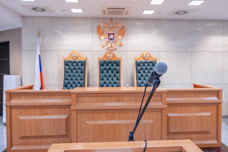 Двух кубанских судей лишили полномочий после жалобы и обращения главы СК