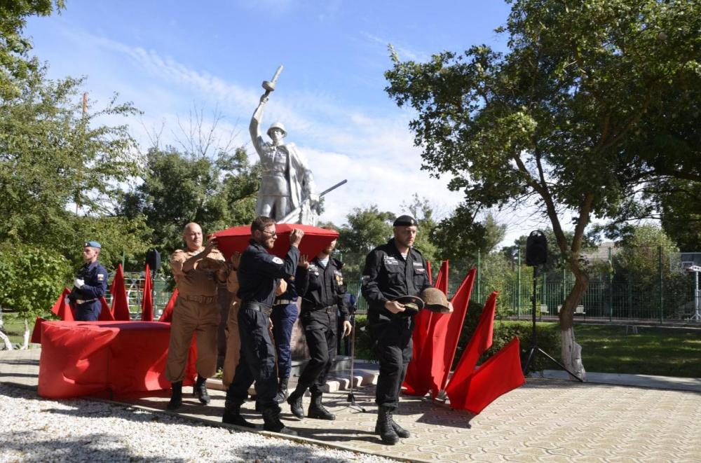 В Анапе перезахоронили останки семерых советских воинов