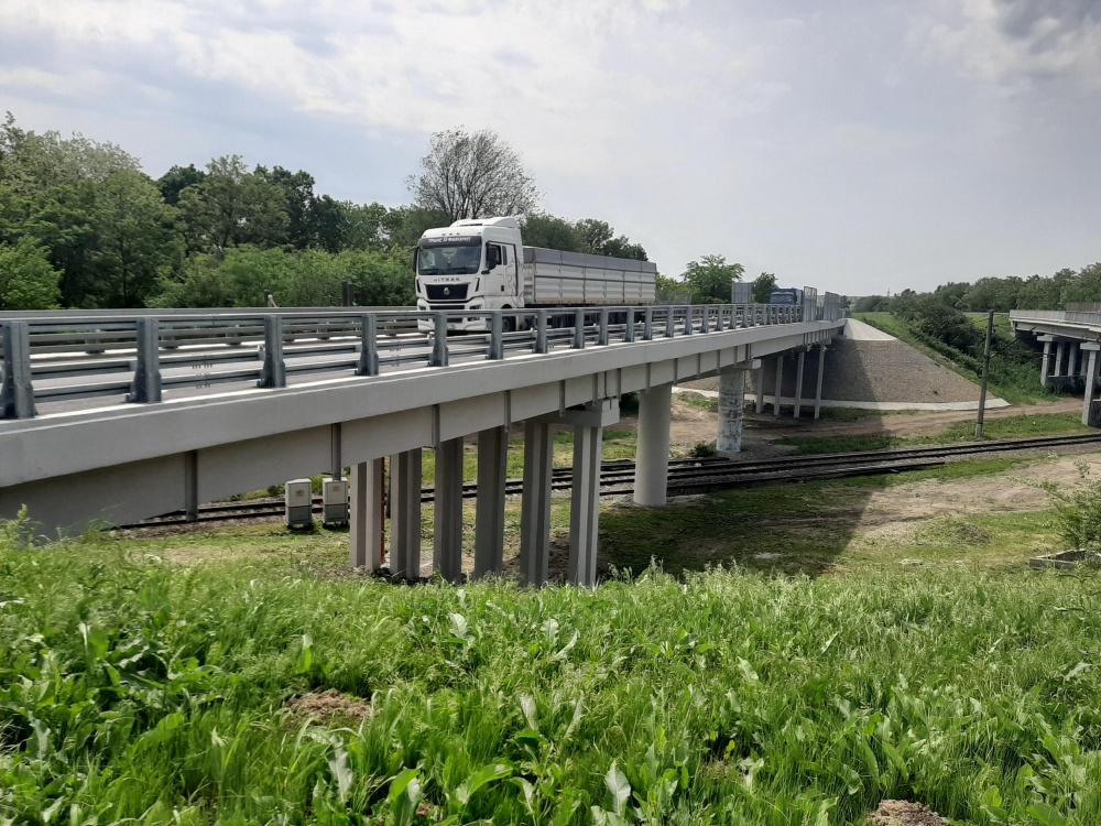 В Динском районе завершен ремонт моста через ж/д пути