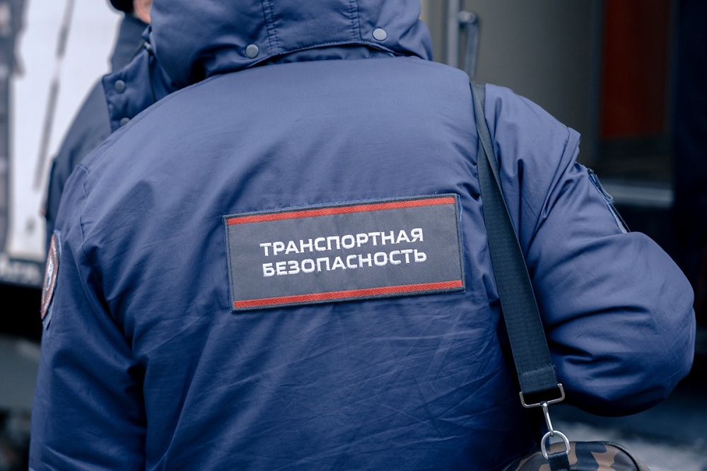 Полиция задержала петербуржца, планирующего торговать наркотиками в Сочи