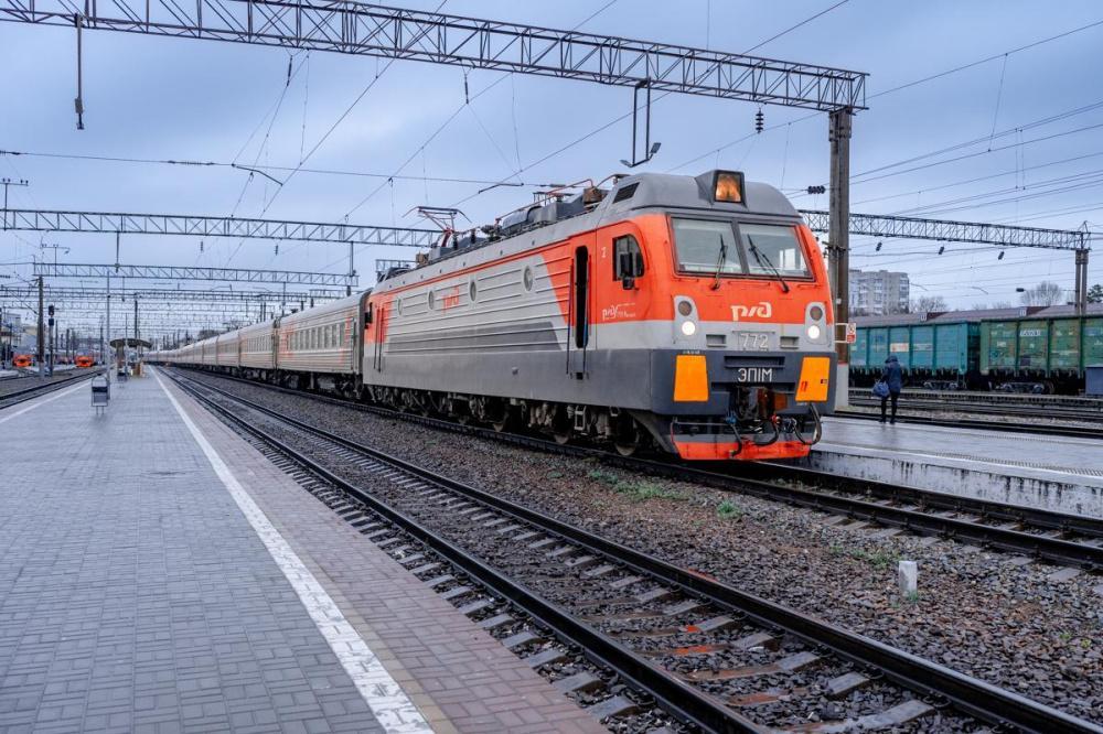 Сезонный поезд запустят между Астраханью, Имеретинским курортом и Новороссийском с 27 мая