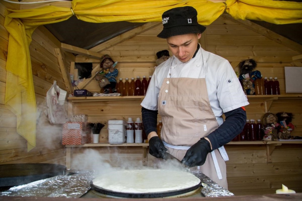 Умельцев печь блины приглашают на масленичную ярмарку в Анапе