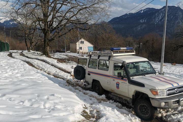 С гор, земли и из воды: сочинские спасатели эвакуировали троих пострадавших за выходные