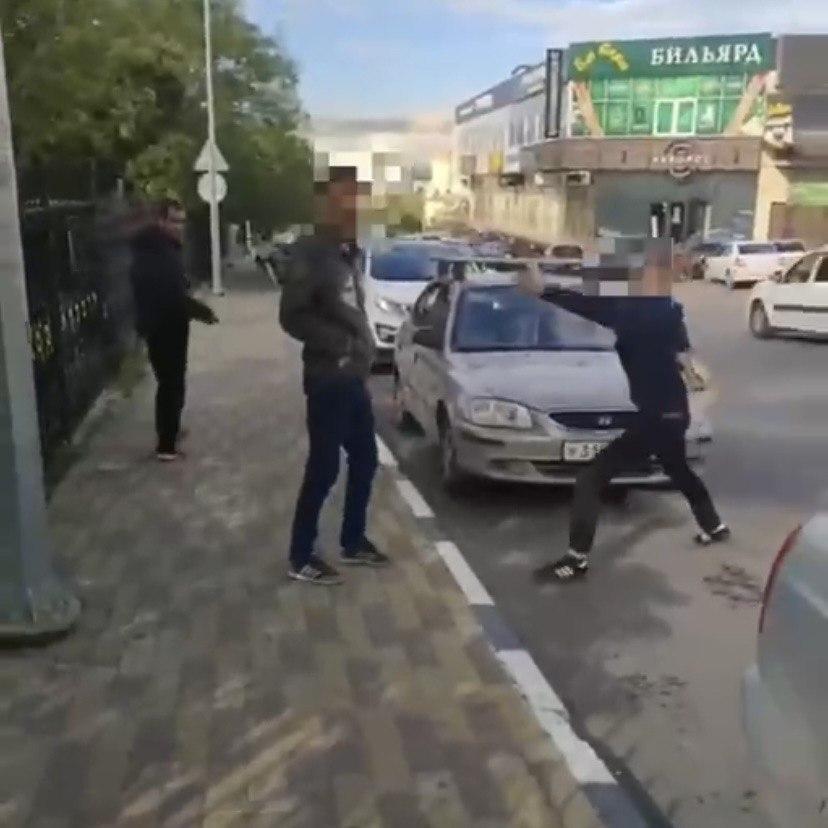 Полицейские установили участников банды, которая нападала на выпивших жителей Новороссийска