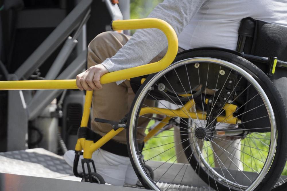 Более 60% единиц общественного транспорта Сочи адаптированы для инвалидов