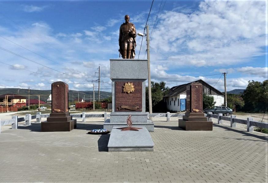 В Новороссийске восстановили три воинских захоронения