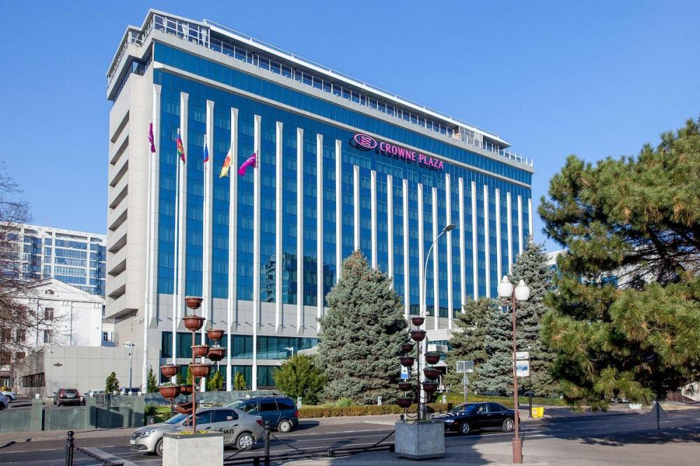 Оператор гостиничной сети Crowne Plaza уходит из России