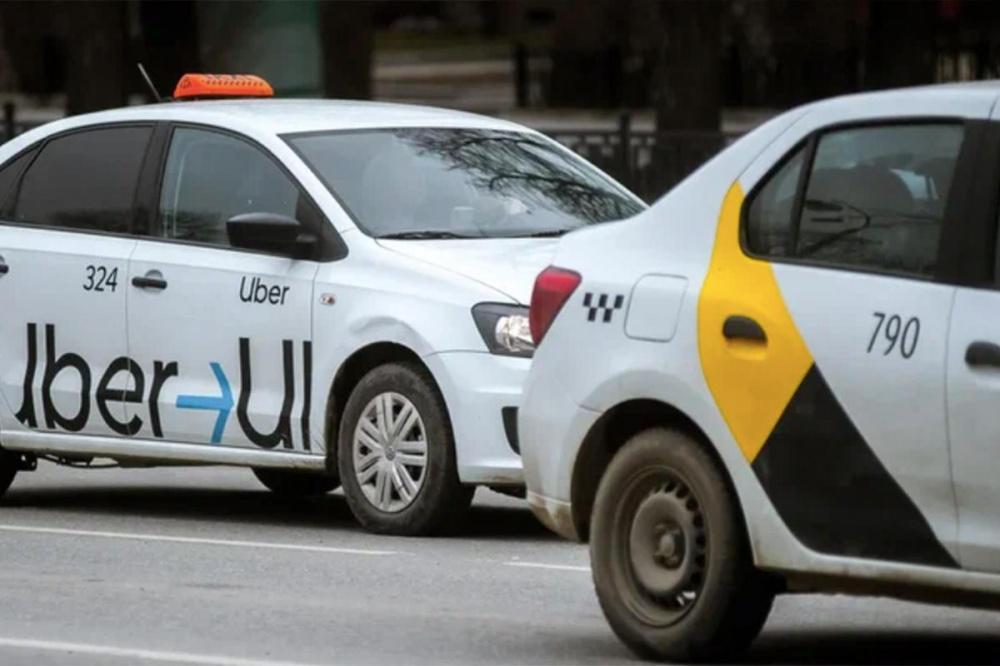На Кубани и по всей России не работают сервисы заказа такси
