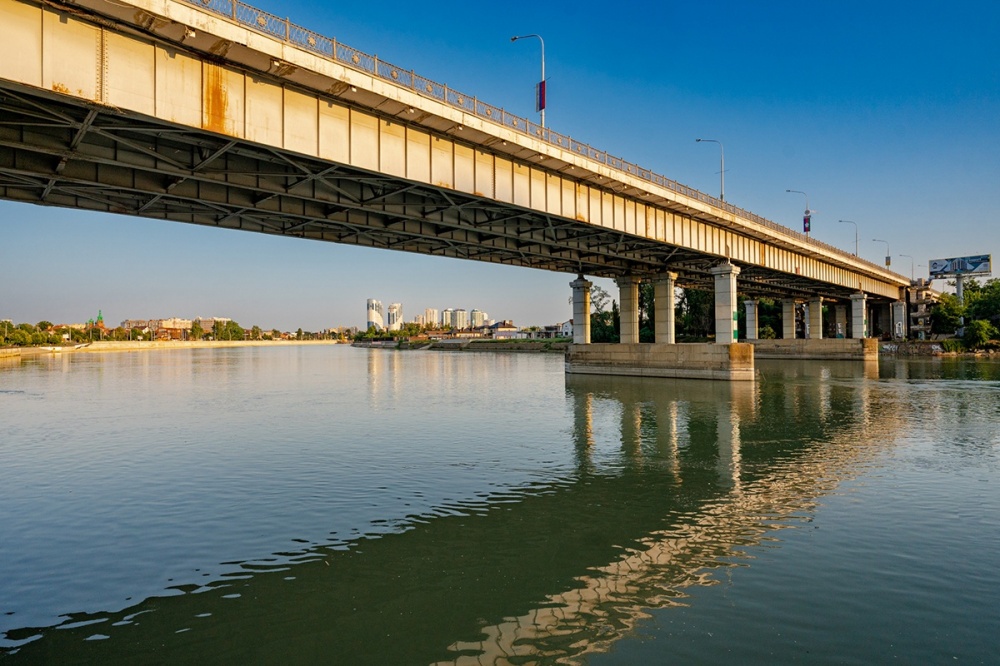 Юная краснодарка попала в реанимацию после прыжка в реку Кубань 