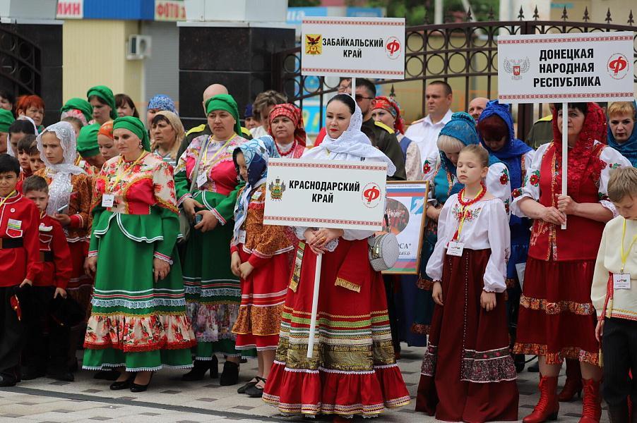 Межрегиональный фестиваль казачьей культуры стартовал в Адыгее