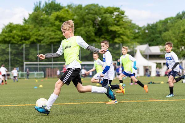 Уроки футбола ввели в российских школах с 2021 года