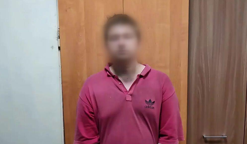 Опубликовано видео допроса мужчины, ранившего ножом 12-летнюю девочку в Анапе
