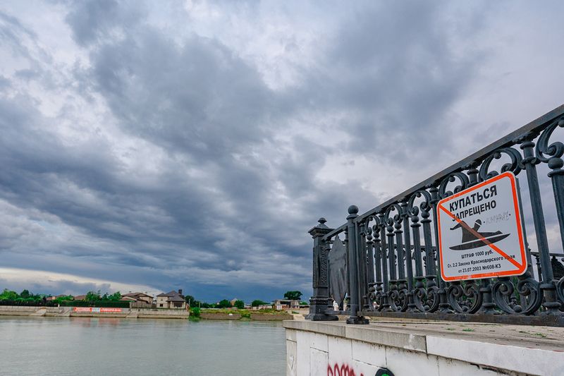 Купаться нельзя, рыбу есть можно: что не так с рекой Кубань в Краснодаре